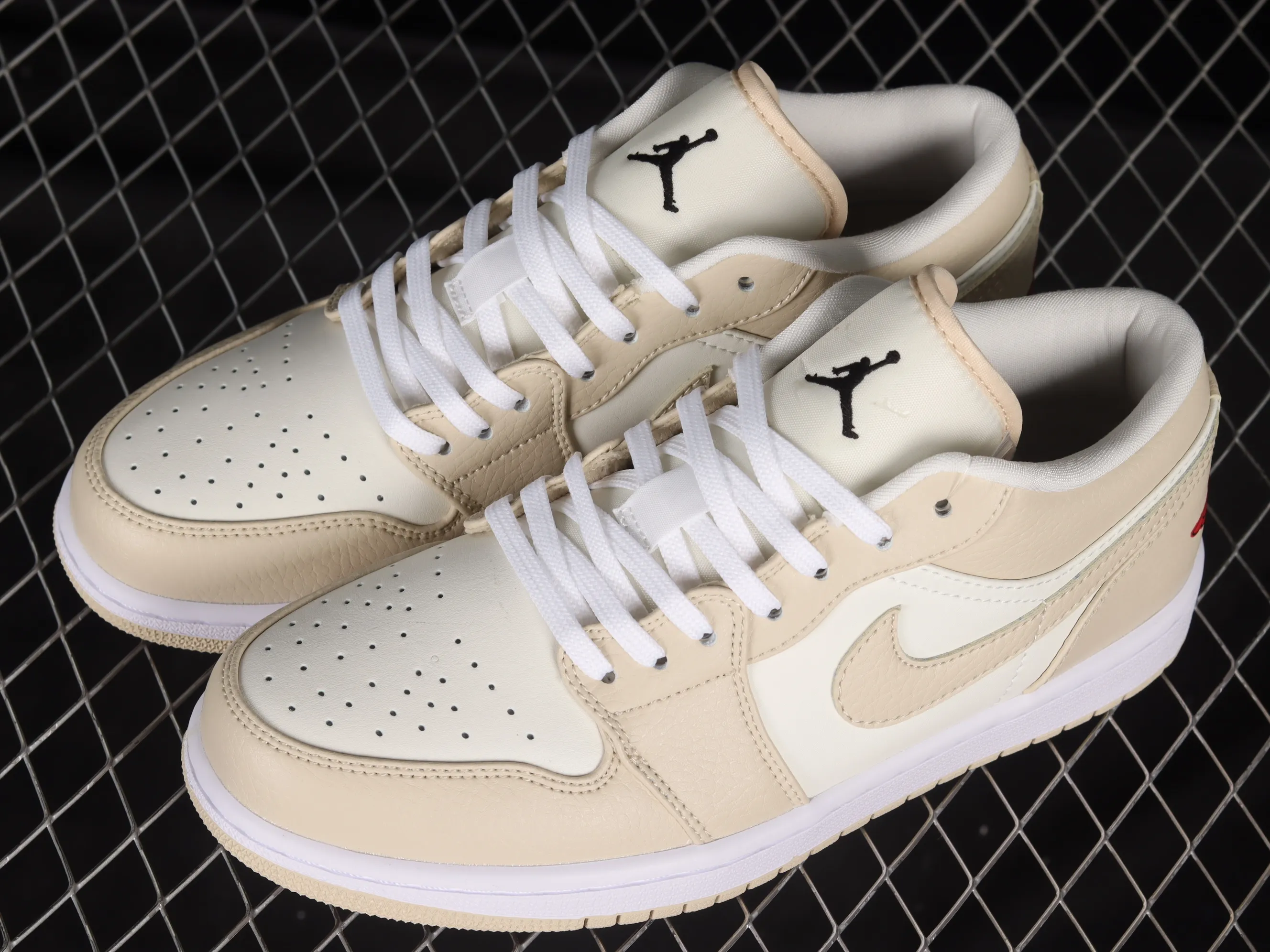 All Categories Air Jordan Jordan Series Basketball Shoes Air Jordan 1 Low Air Jordan 1 Low "GCEL" AJ1 Joe 1 Garcinia Color Retro Culture Leisure Sports Shoes FB7168-121